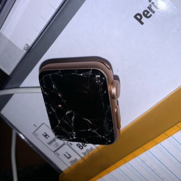 Series 3 GPS Apple Watch - Picture 5 of 8